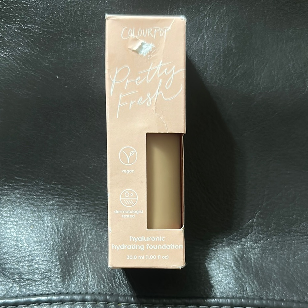 Colourpop Tan Foundation Hydrating Formula